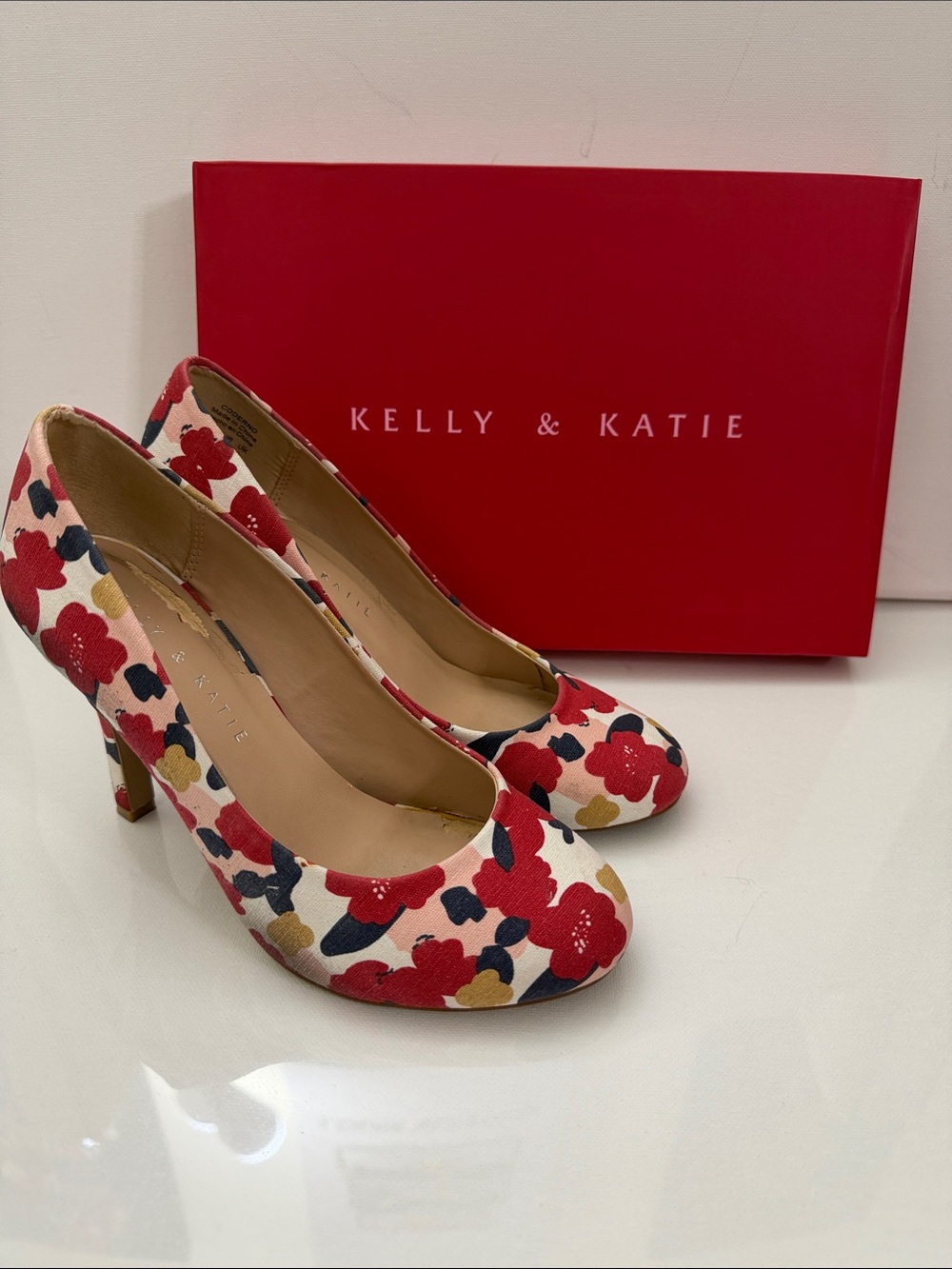 Kelly & Katie Coderno Multi Color Floral Pump
